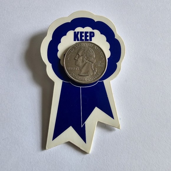 Vintage Keep the Promise pin brooch blue ribbon white plastic jewelry - Picture 3 of 6
